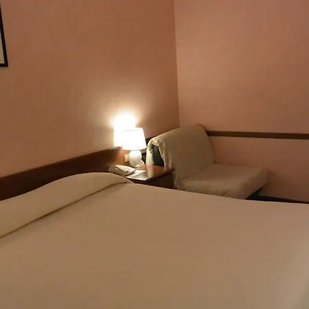 Hotel Des Artistes 3*